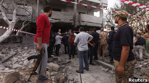 Gedung Kedutaan Besar Prancis di Tripoli dibom << FULL FOTO
