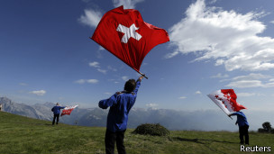 menganggap lagu negaranya kuno,swiss bikin kompetisi buat lagu baru gan