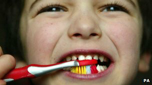  Kampanye gosok gigi hemat Rp90 miliar