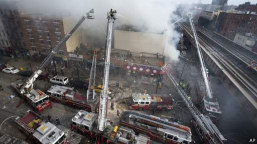 gedung-runtuh-di-new-york-3-orang-meninggal-gan