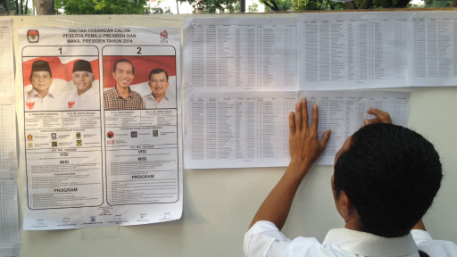 &#91;PIC&#93; Waww ... Warga Berbondong2 ke TPS Nyoblos, Jangan Lupa 1 Jarinya di Celup yak!