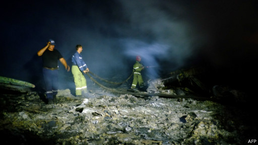 Pesawat Malaysia Airlines 'ditembak jatuh' , 295 tewas termasuk 11 WNI