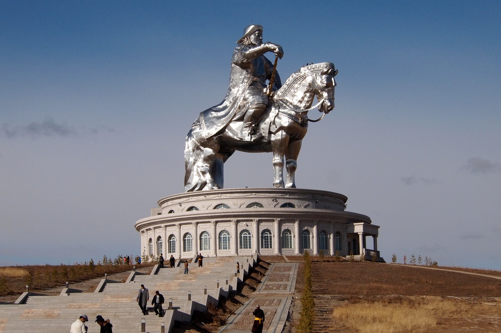 &#91;PIC&#93; Patung Besi &#91;Horse statue of Genghis Khan&#93;