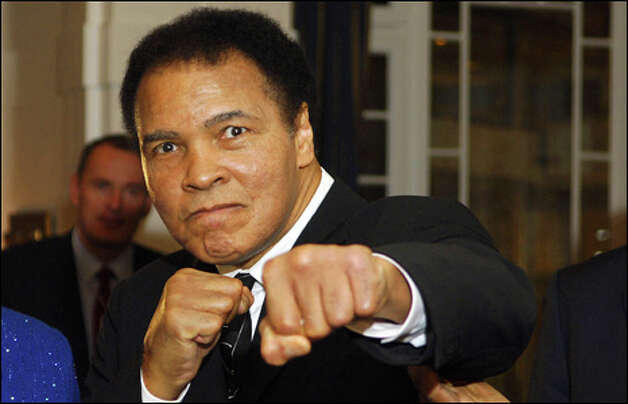 wawancara dengan Muhammad Ali &#91;Apa yang membuat Anda tegar? &quot;Shalat.&quot;&#93;