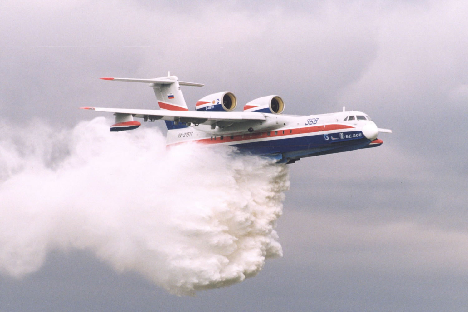 Inilah Kecanggihan Pesawat Amfibi Beriev Be-200 Milik Rusia untuk Cari AirAsia QZ8501