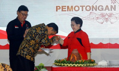 Tas Sembako Jokowi Senilai Rp3 Miliar Gunakan Uang Negara