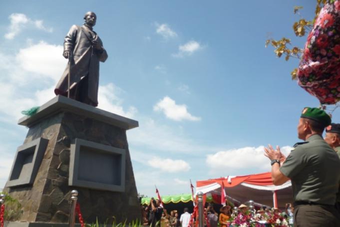 Patung Jenderal Besar Soedirman tidak hanya di dalam negeri
