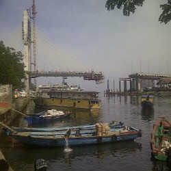 jembatan-soekarno-11-tahun-ga-kelar2