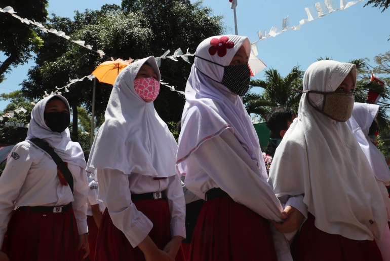 Indonesian schoolgirls ‘bullied’ into religious clothing: Report