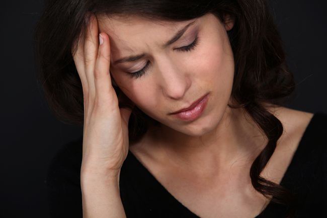 9 Dampak Negatif Tidur Dekat Ponsel