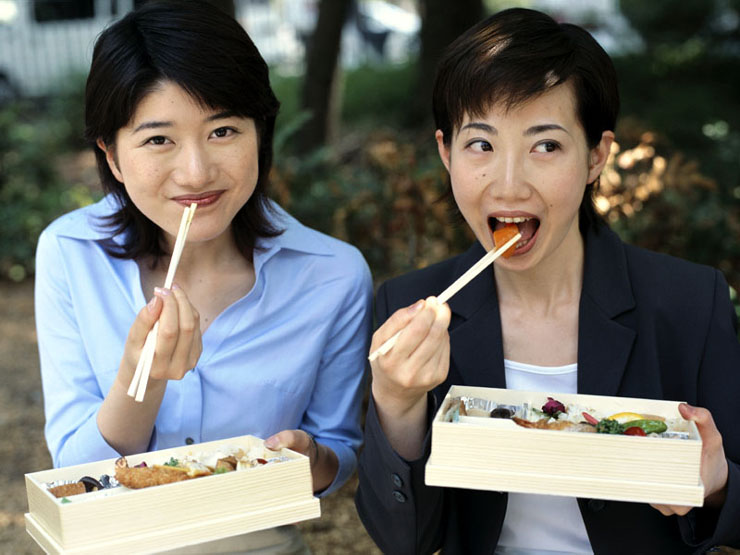 10 Kata yang Cocok untuk Menggambarkan Orang Jepang