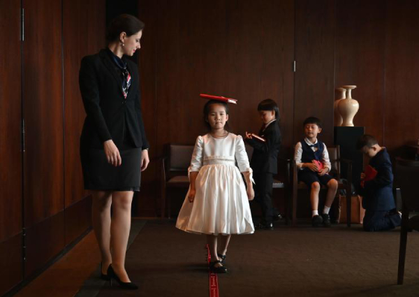 children-of-chinese-elite-walk-red-line-to-perfection