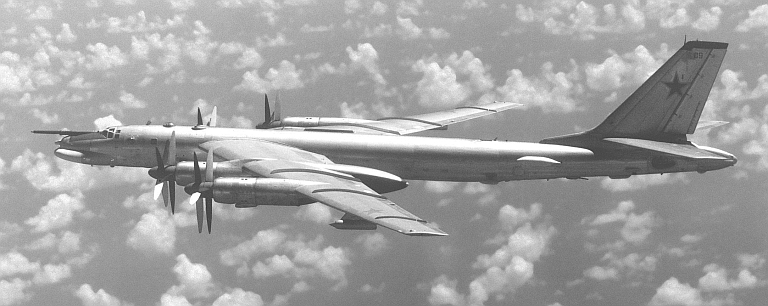 (Mengenal lebih jauh) Tupolev Tu-95 and Tu-142 Bear