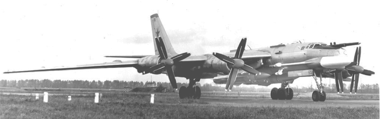 (Mengenal lebih jauh) Tupolev Tu-95 and Tu-142 Bear