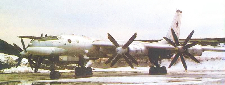 (Mengenal lebih jauh) Tupolev Tu-95 and Tu-142 Bear