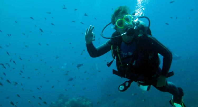 10 pemain sepakbola yang jago Diving