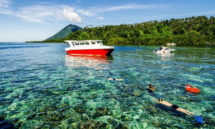 Wisata Alam Bawah Laut Eksotis di Kecamatan Wori Manado