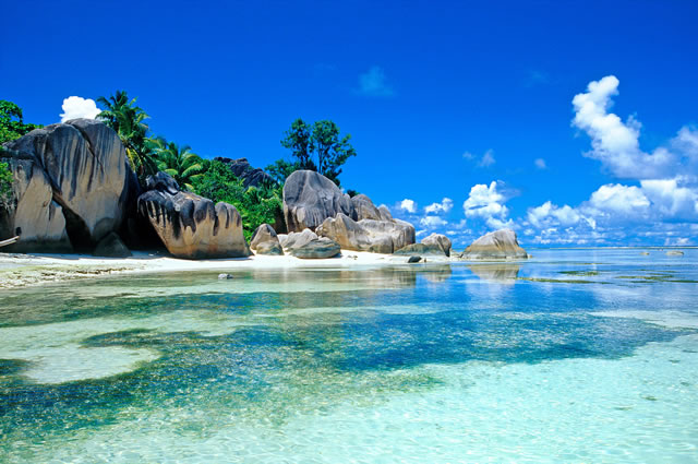 10 Destinasi Wisata yang Paling Terkenal di Tahun 2013