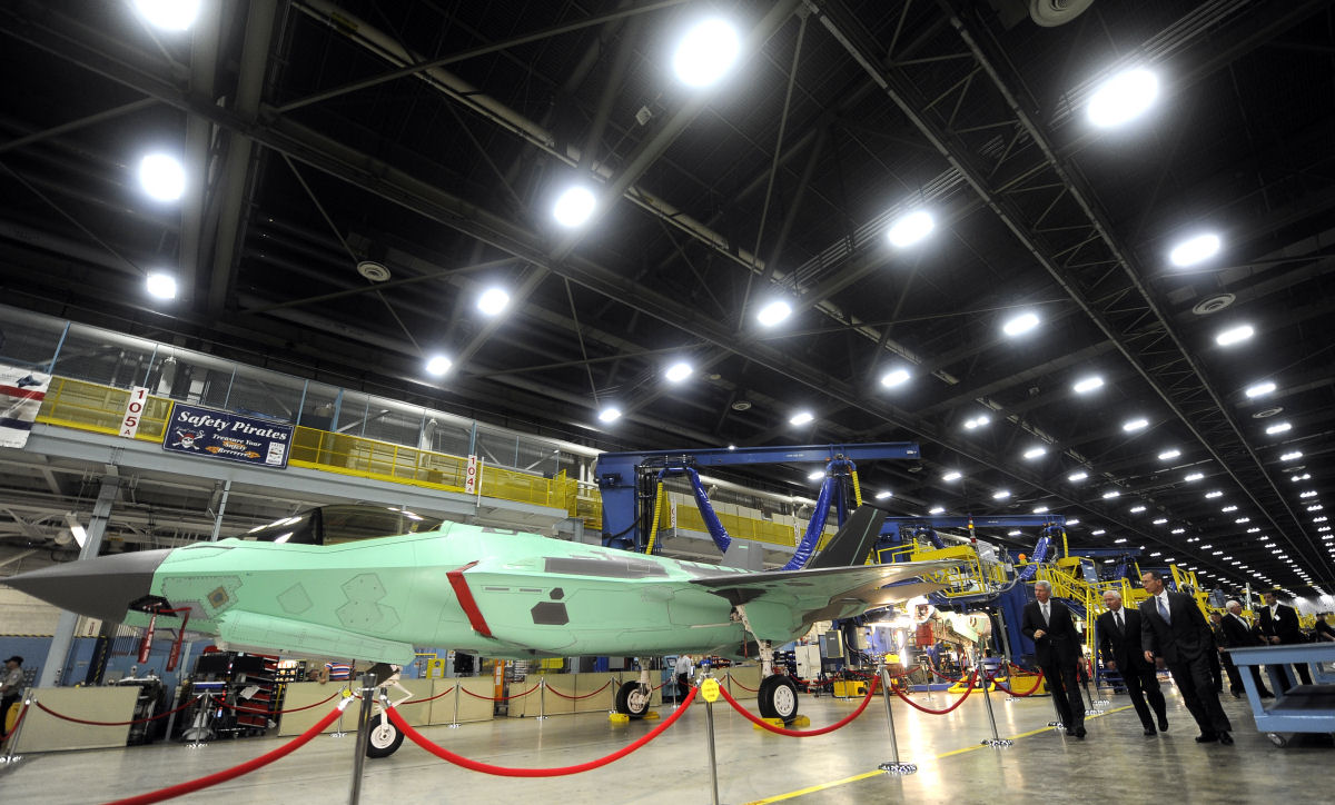 F-35 Unit ke-100 Memasuki Tahap Akhir Perakitan