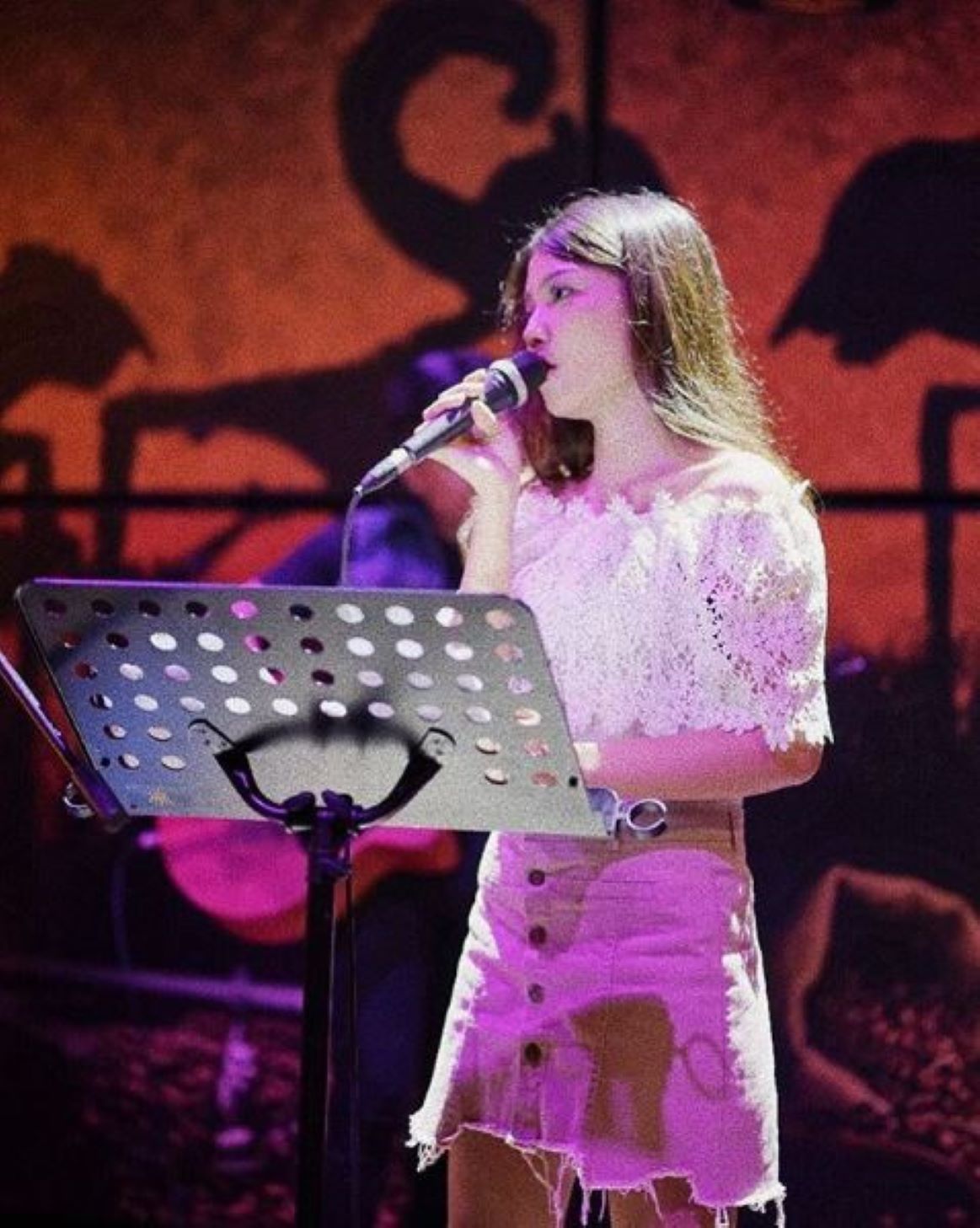ini-10-potret-dan-fakta-mirriam-eka-rising-star-indonesia