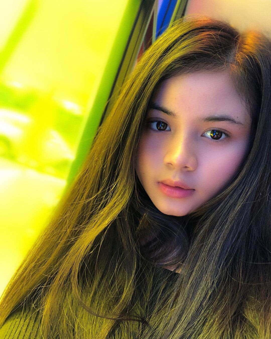 Potret Cantik Artis Nabila Bintang