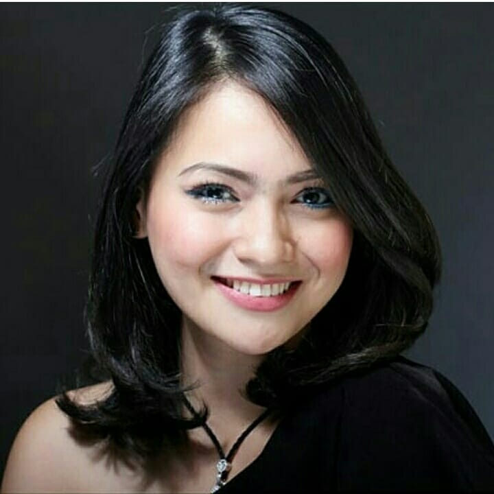 Foto Cantiknya Artis Ghea D’Syawal