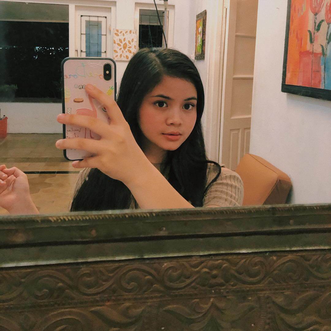 Potret Cantik Artis Nabila Bintang