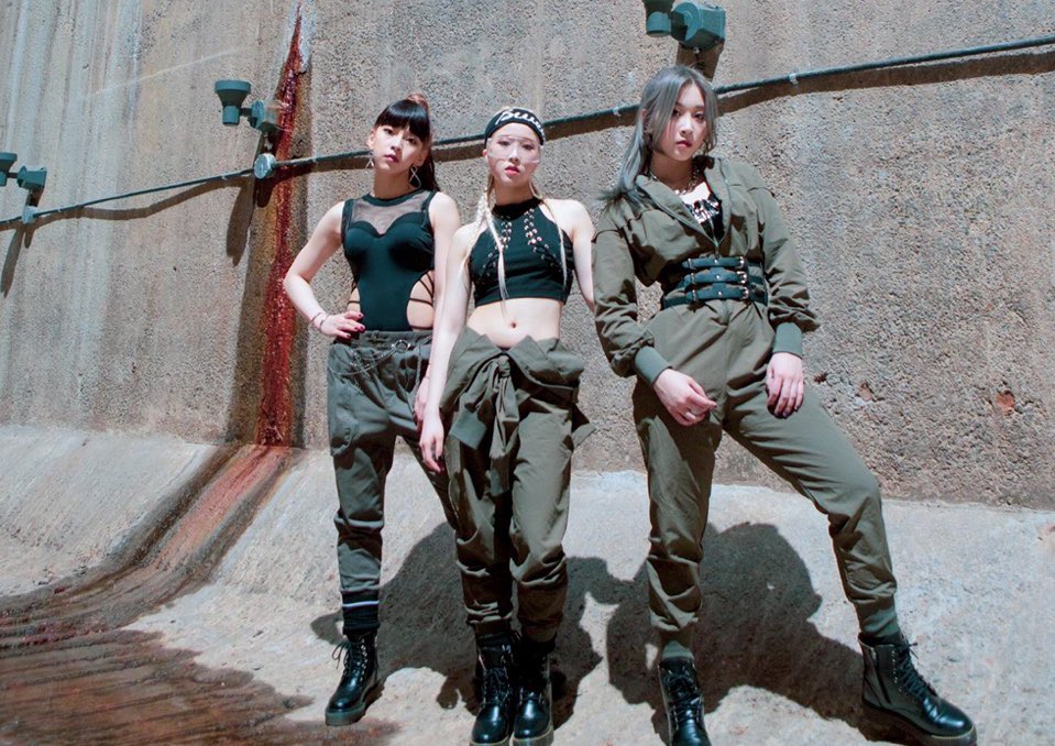 girlband-korea-terbaru-3ye