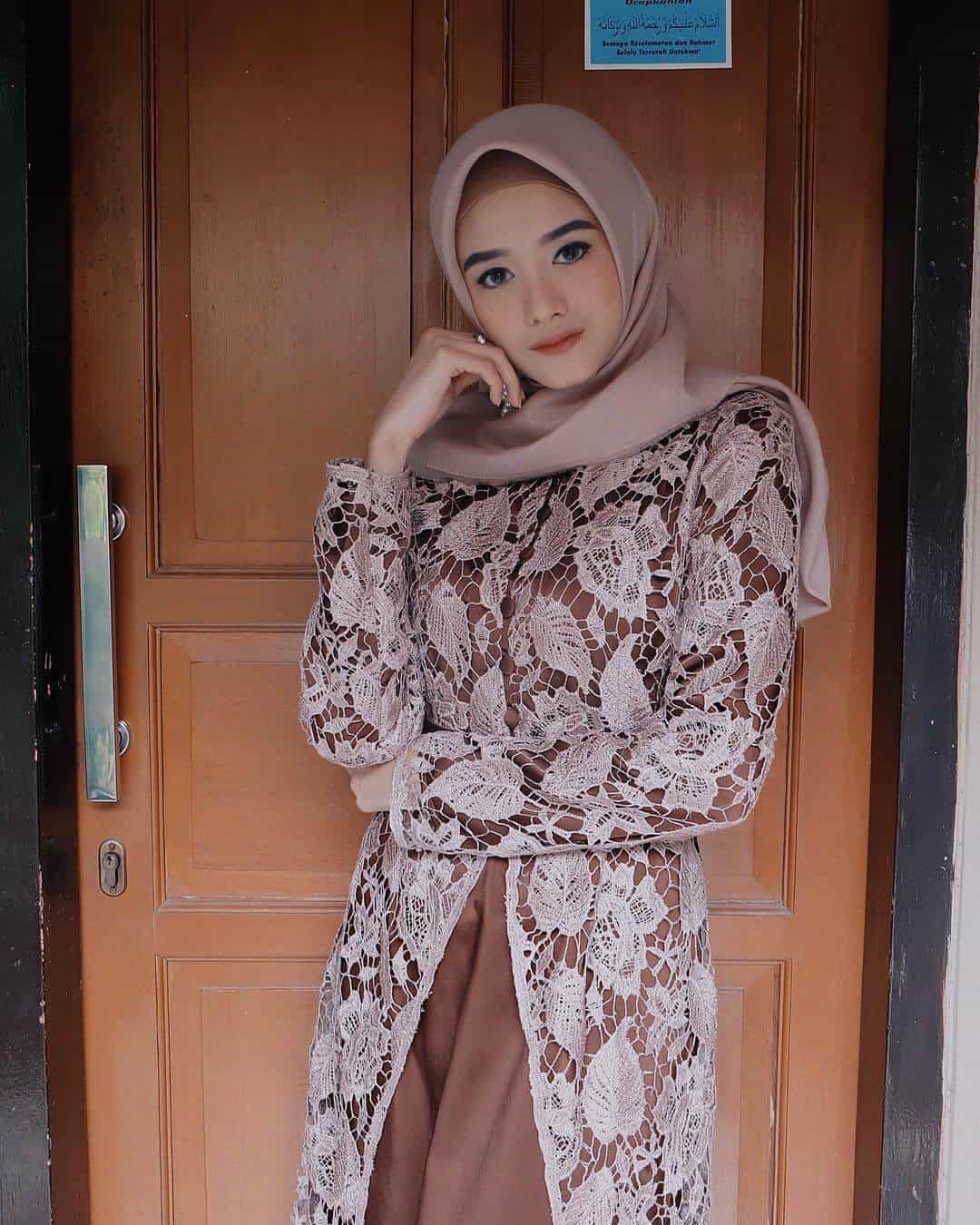 10 Foto Artis Cantik Arida Nuraini