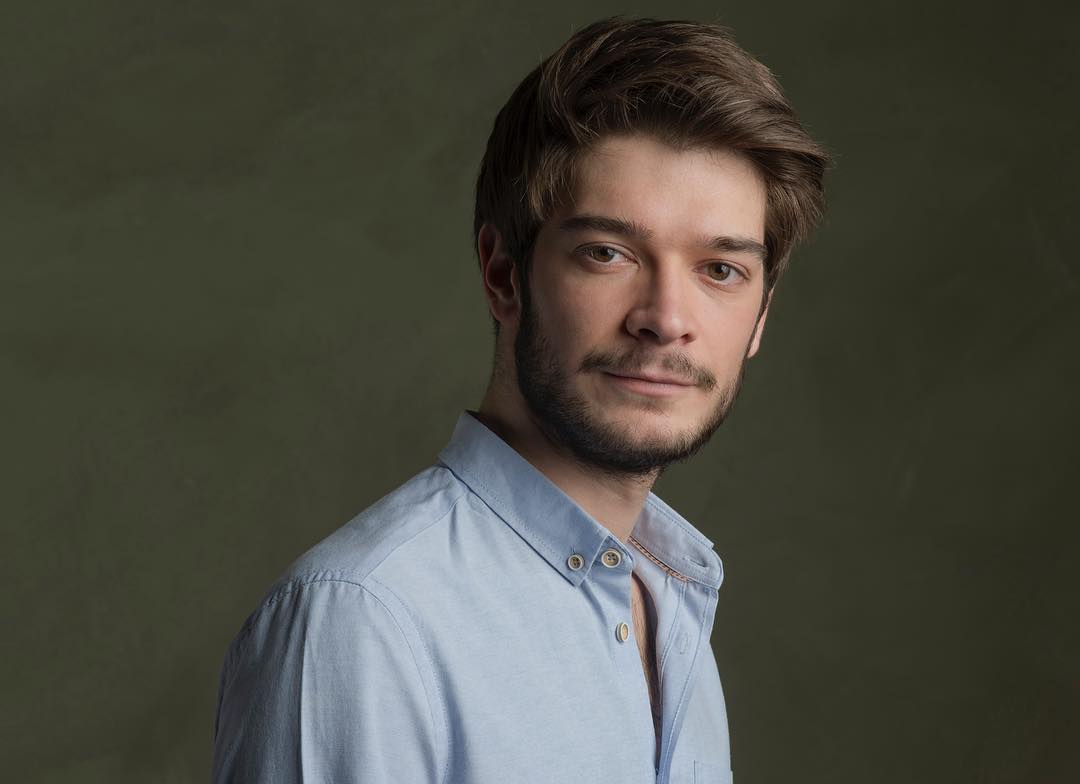 10 Potret Burak Can, Pemeran Burak di Drama Super Family
