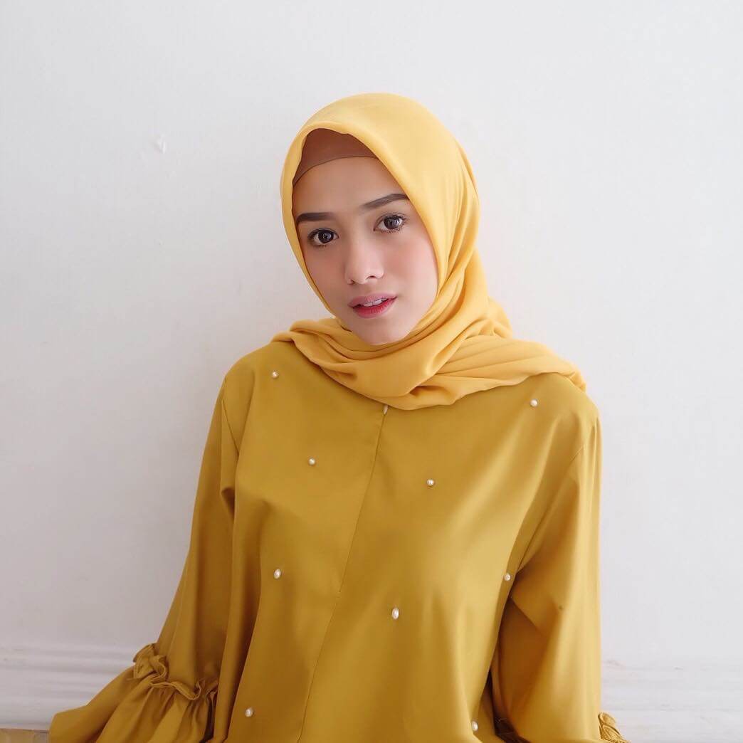 10 Foto Artis Cantik Arida Nuraini