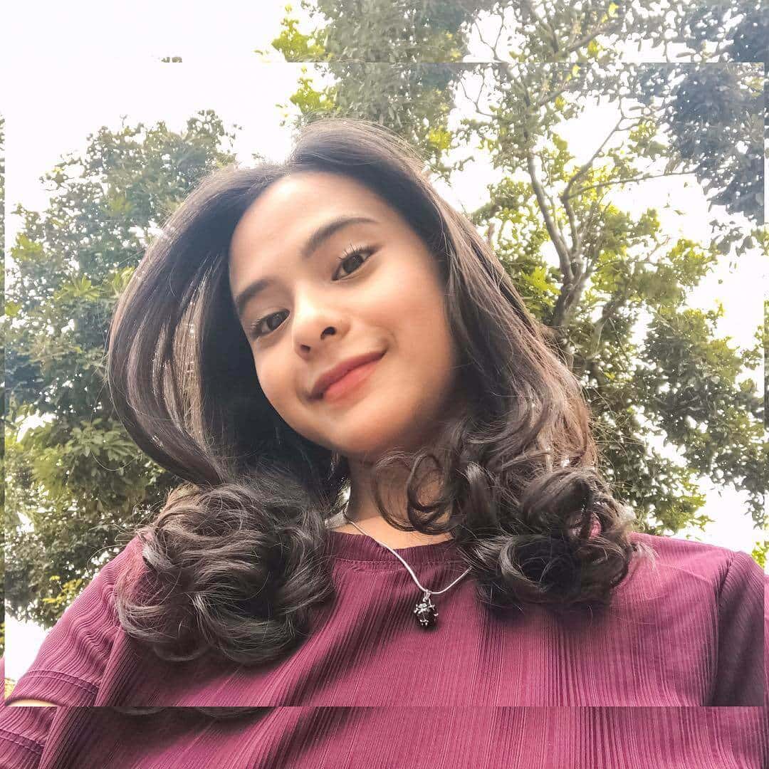 10 Potret Catchy Fakandi, Artis yang Beken Lewat Aplikasi Tik Tok