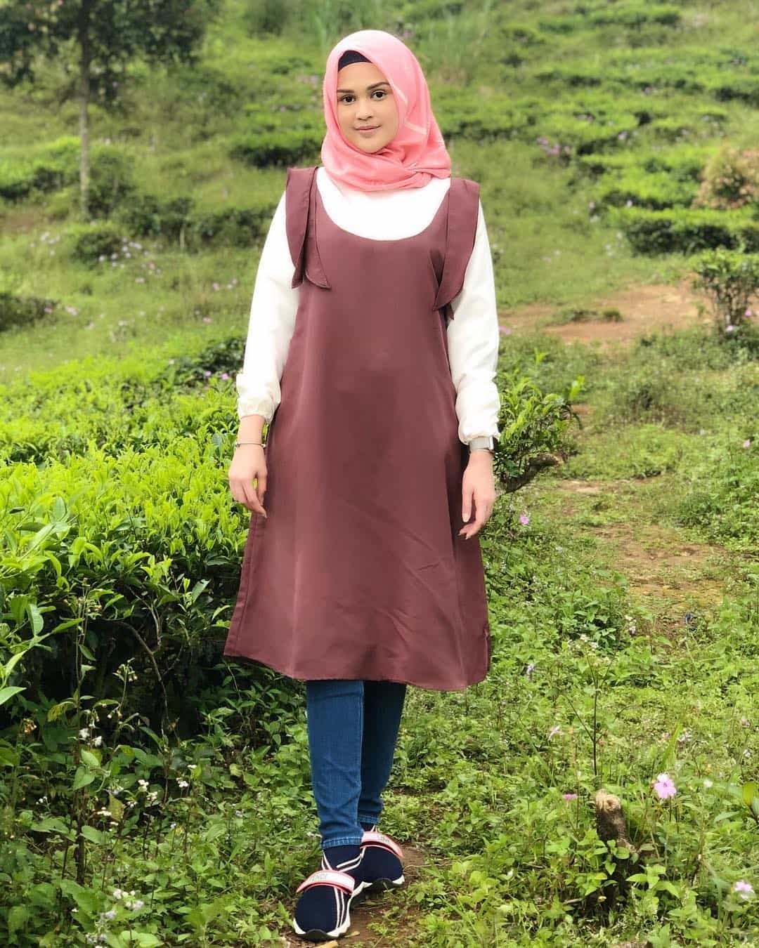 Ini 10 Potret Cut Meyriska dengan Hijab