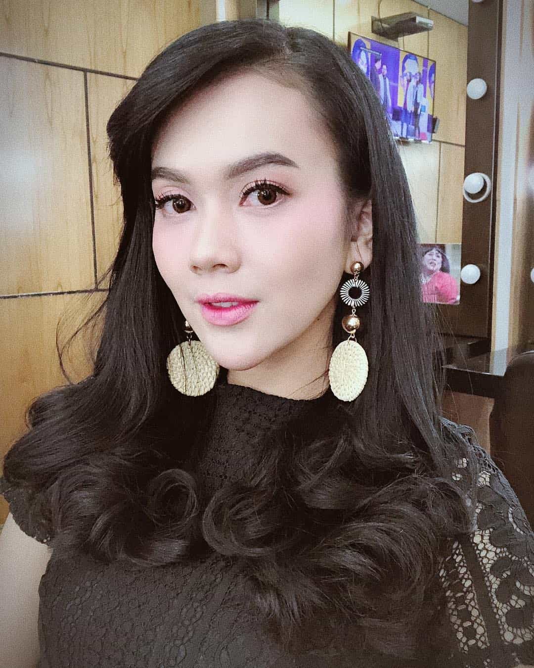 Foto Artis cantik Imaz Fitria