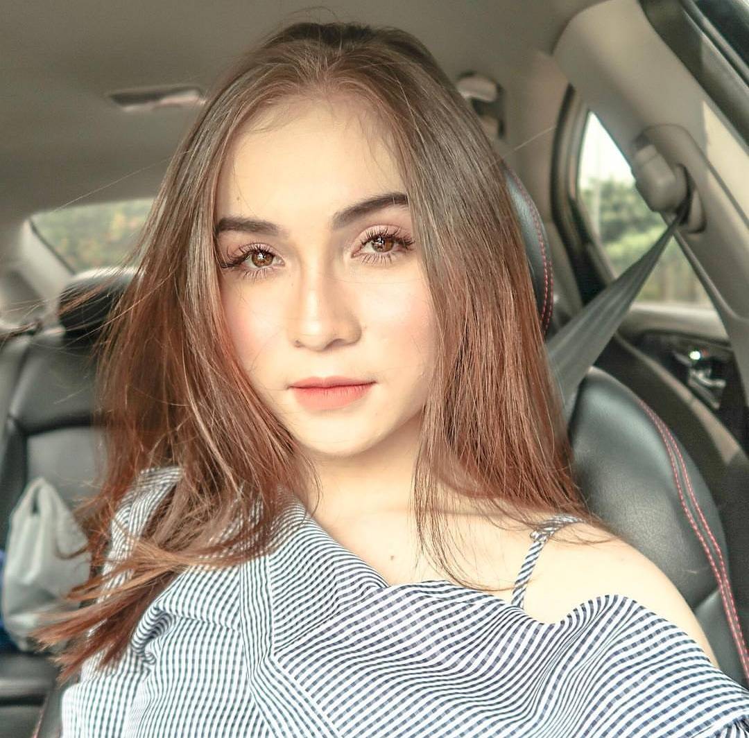 5 Pesona Elina Magdalena Joerg, Aktris Muda Berdarah Batak Jerman