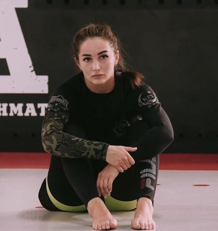 Ini 5 Potret Diana ‘Pantera’ Avsaragova Petarung MMA Asal Rusia yang Cantik Bak Model