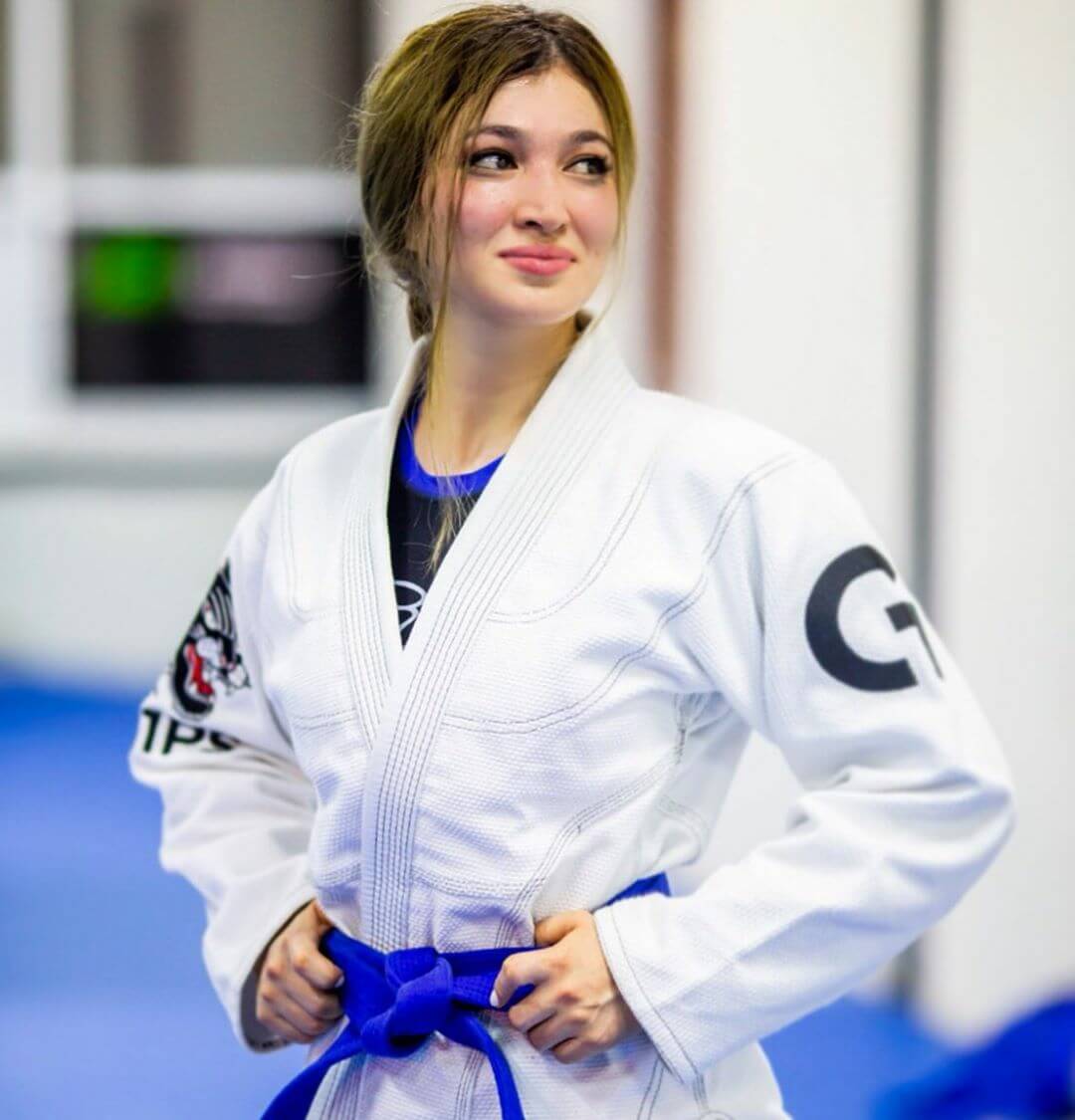 Cantik &amp; Seksi, Ini 5 Foto Gulzhan Nakipova Atlet Jiu-Jitsu Asal Kazakhstan