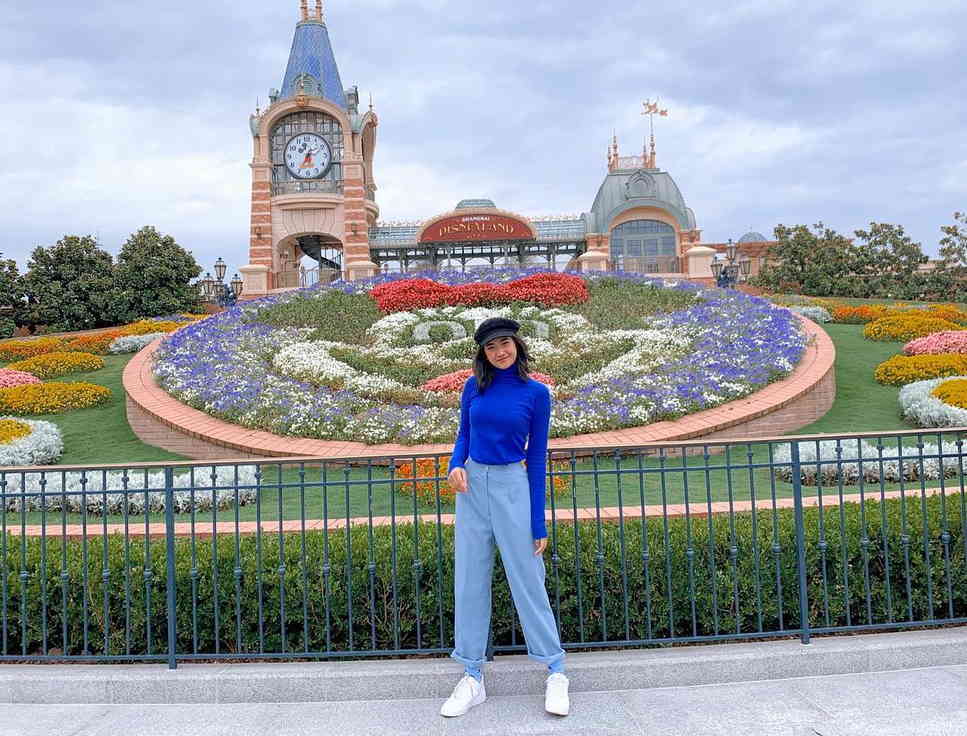 Sering Main FTV, 5 Gaya Nadya Arina yang Cantik Mempesona