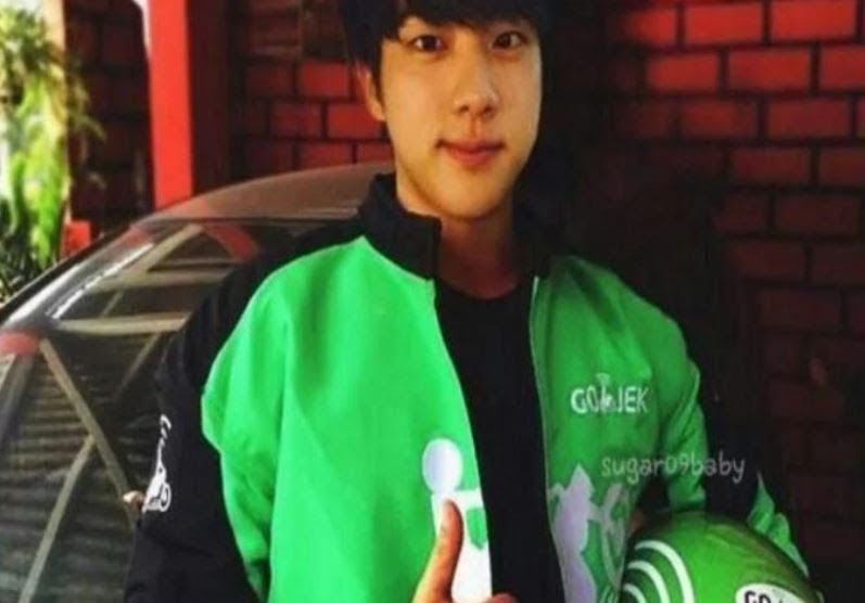 5 Foto Editan Idol KPop Jadi Driver Ojol, Bikin Cewek Mau Bonceng