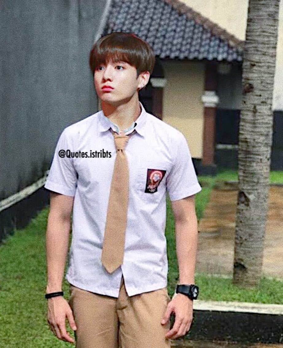 Bikin Pangling, 5 Potret Idol KPop Pakai Seragam SMA