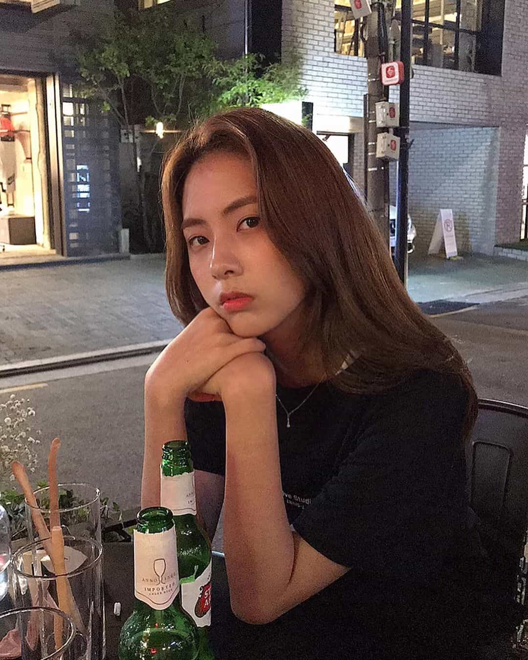 5 Gaya Kim Ga Bin, Cewek yang Dikabarkan Pacaran dengan T.O.P