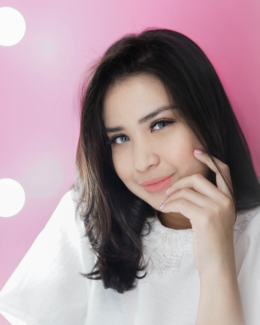5 Selebriti Cantik Asal Palembang, Wajah Manisnya Bikin Cowok Jatuh Hati