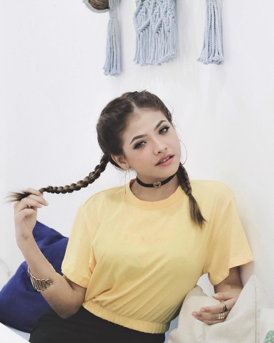 5 Foto Cantik Sara Fajira, Penyanyi Lagu Lathi yang Lagi Viral