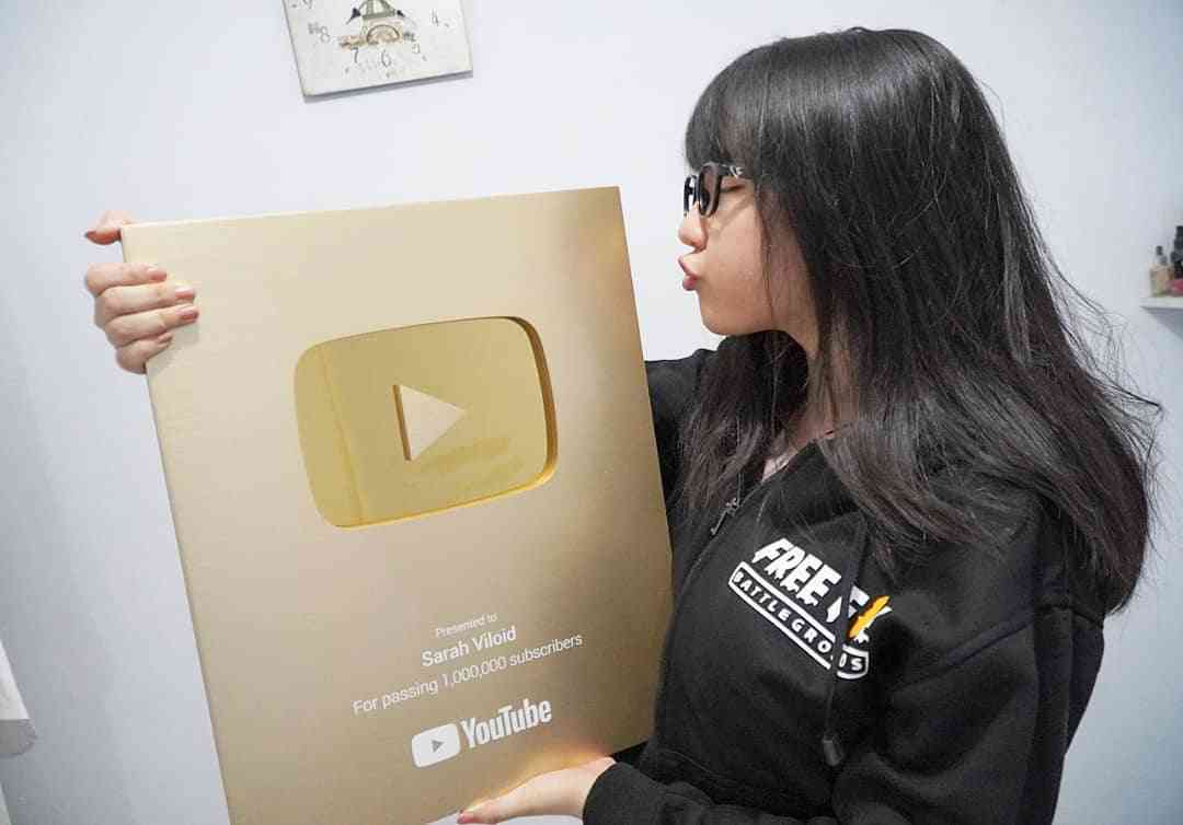 Punya Penghasilan Ratusan Juta, Ini 5 Sumber Duit Sarah Viloid