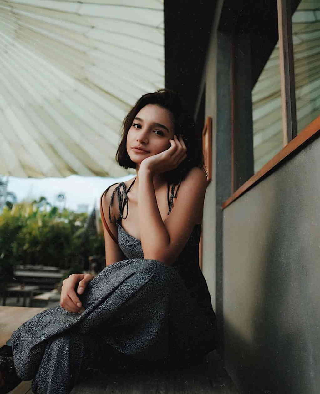5 Pesona Manis Gesya Shandy, Artis Muda yang Sering Bintangi FTV