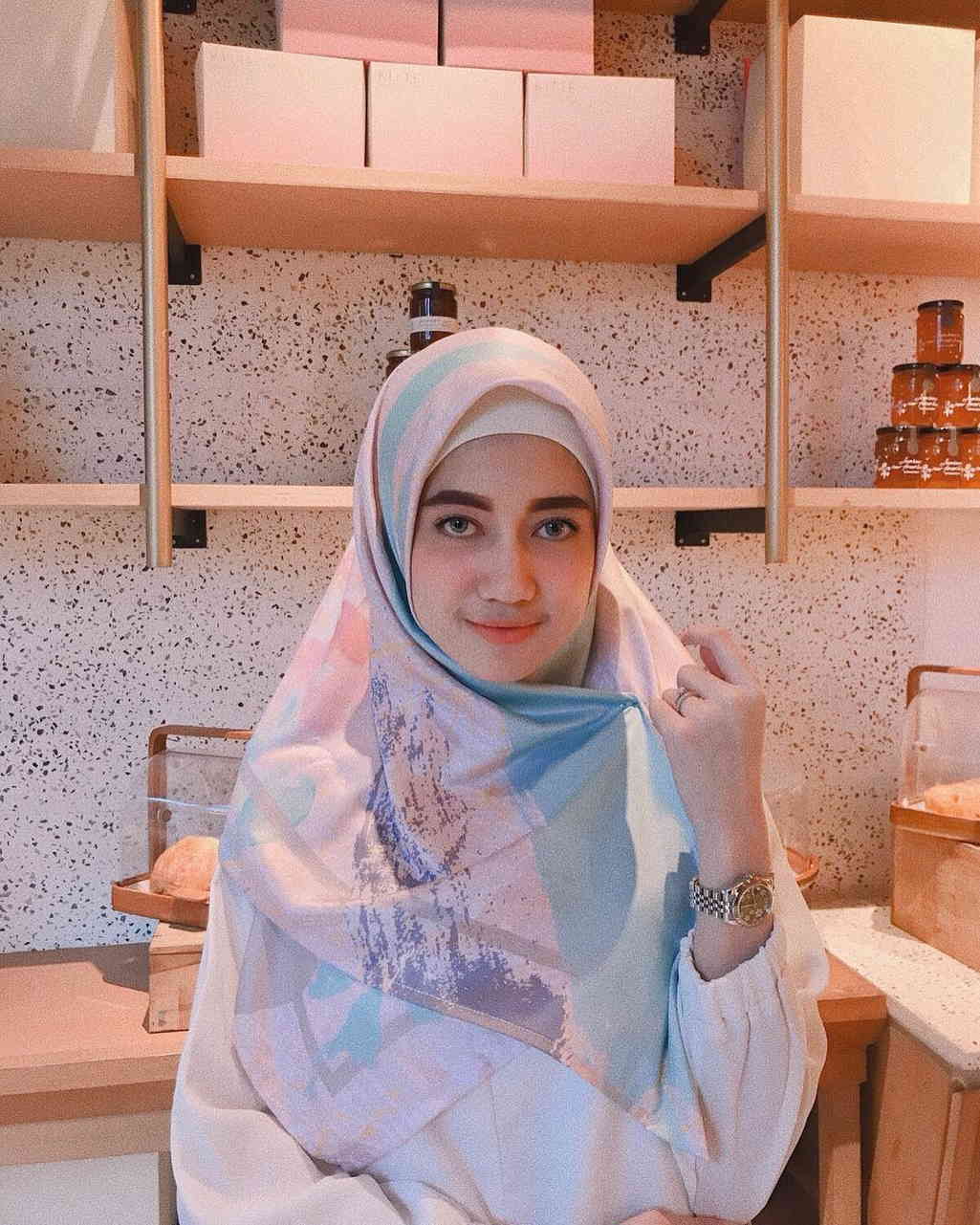 Kini Berhijrah, 5 Potret Sindy Havresthino Eks Princess Bikin Pangling