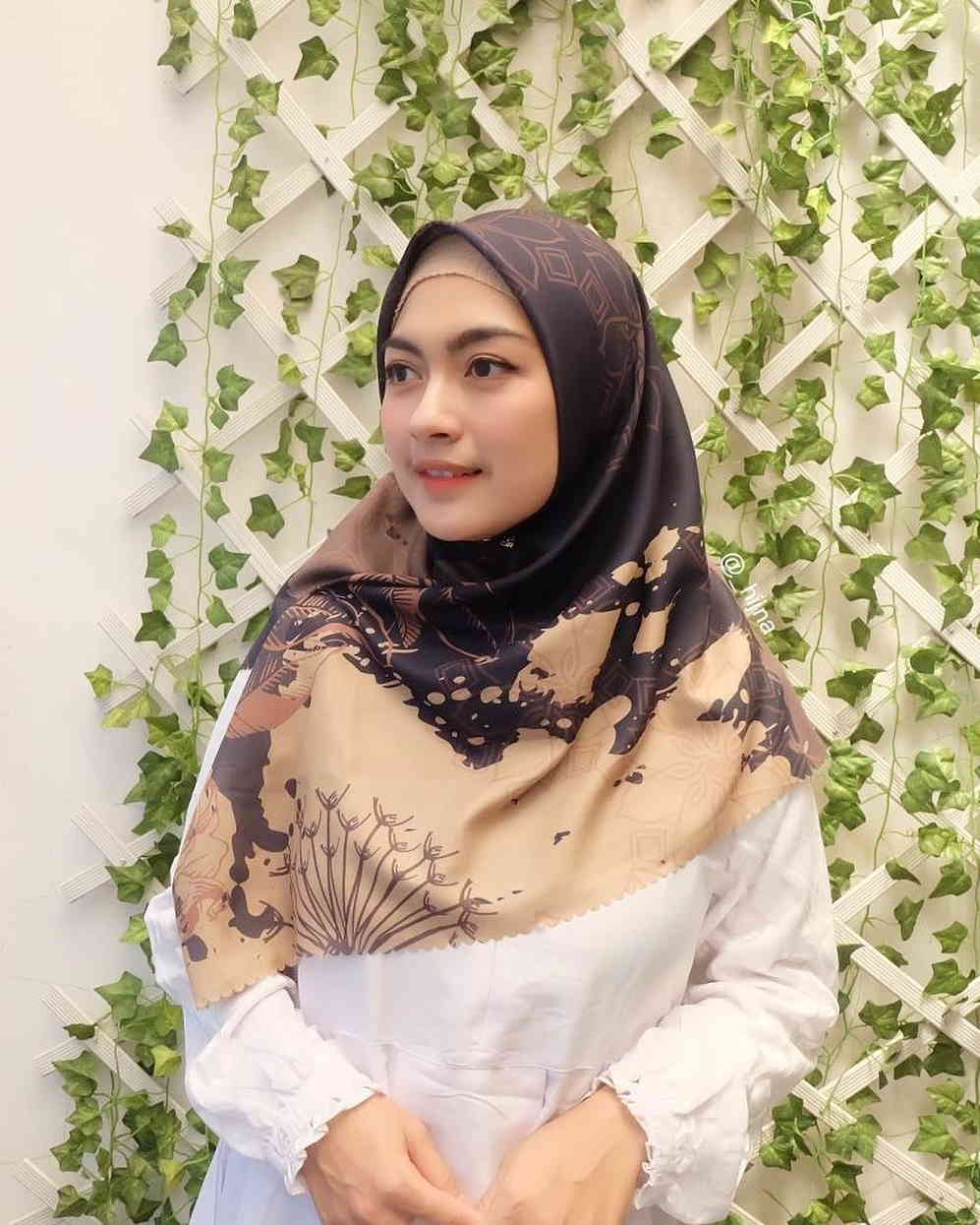 Kini Berhijab, Ini 5 Potret Vizza Dara yang Makin Adem