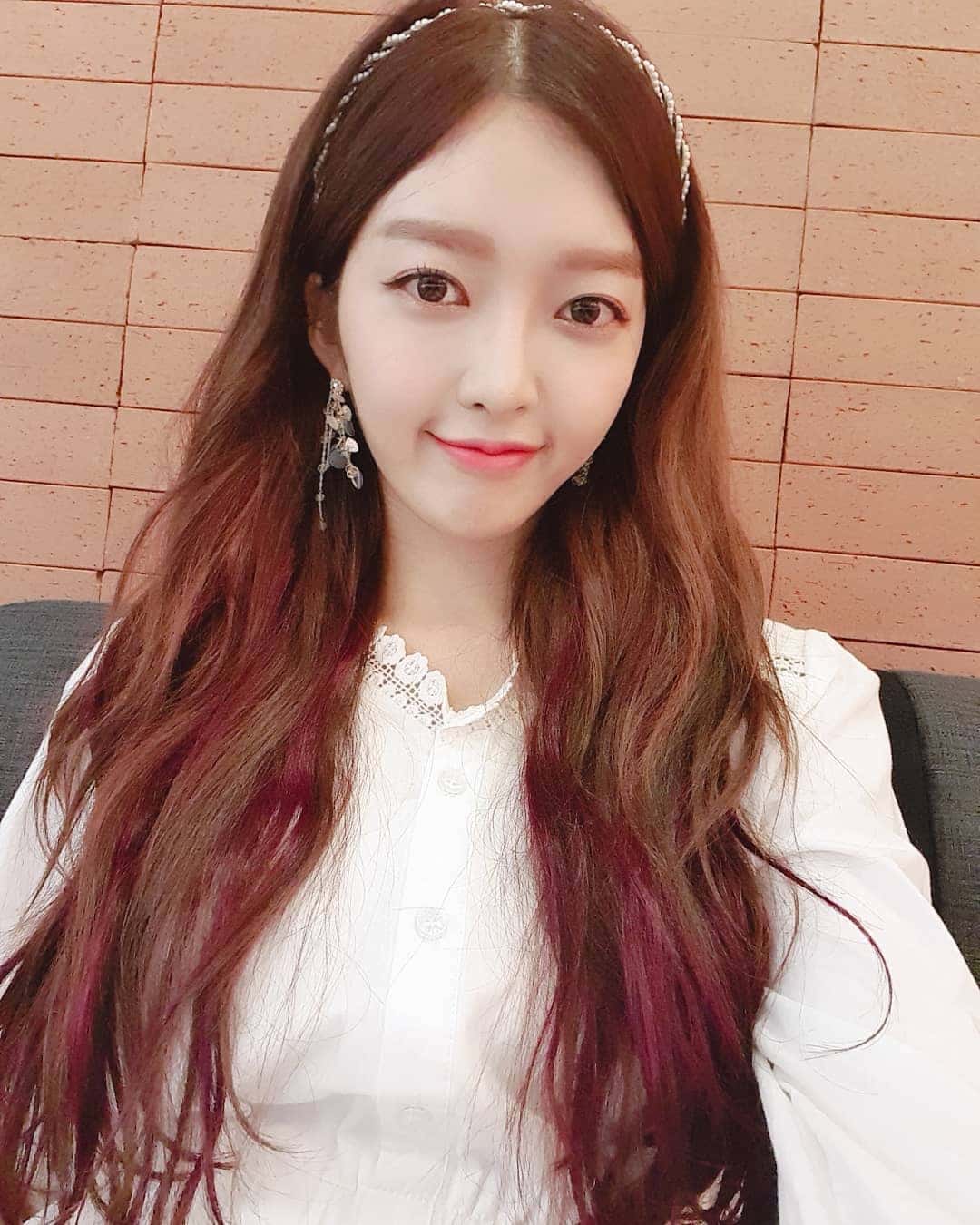 Masih Jomblo, 5 Idol KPop Ini Ngaku Belum Pernah Pacaran
