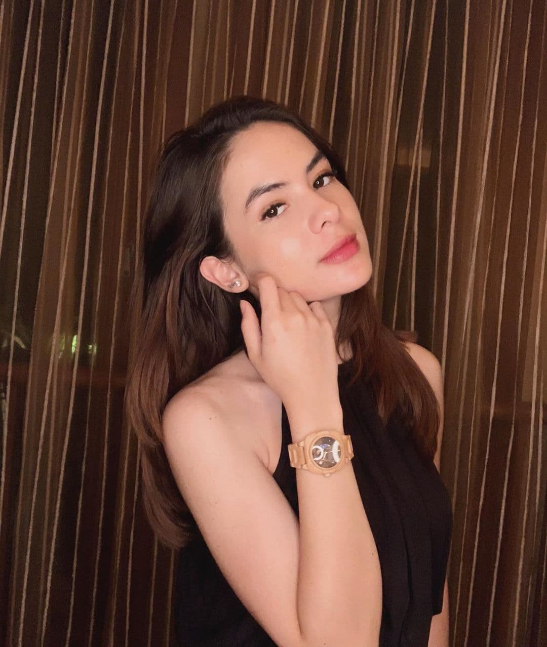 5 Seleb Ini Sering Tampil Seksi, Padahal Belum 20 Tahun