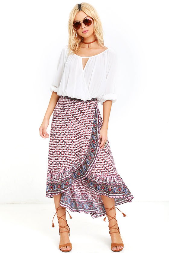Feminim, 5 Ide Padu Padan Rok Wrap untuk Kamu Biar Tampil Stylish